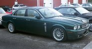 2008_Jaguar_XJ8_(swb_base),_front_right.jpg