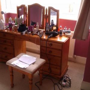 Bay window bedroom