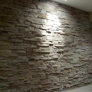 Coronado stone feature wall