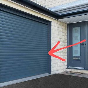Oxley-Insulated-Roller-Garage-Door-in-Anthracite-Grey-Finish~2