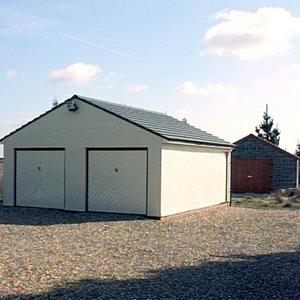 Garage & tractor shed