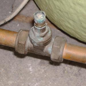 unidentified valve on DHW tank return