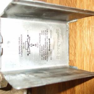 Honeywell Sundial Y Plan valve case