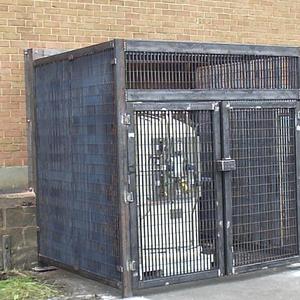 nitrogen tank cage