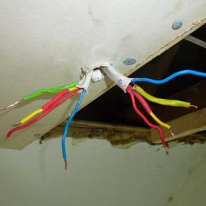 Ceiling wires