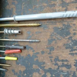 Test screws