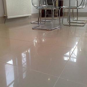 45 sqm polished porcelain tiled floor